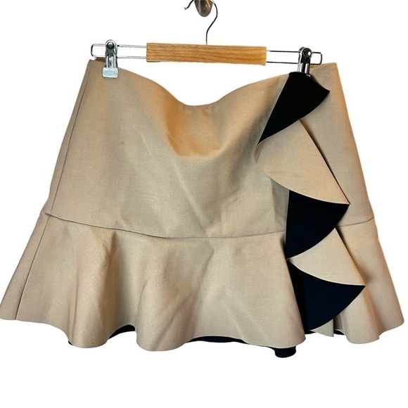 Club Monaco Paola Crepe Ruffle Skirt Size 12 - Picture 2 of 9